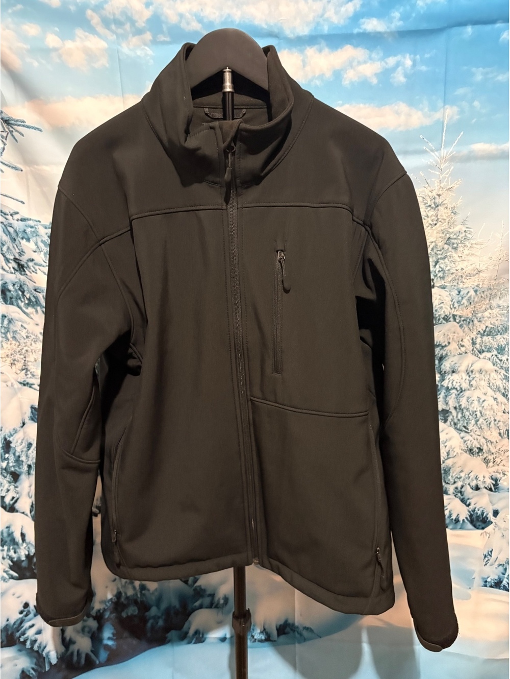 Kirkland Signature Men's Large Black Softshell Jacket, Polyester Blend, Full Zip